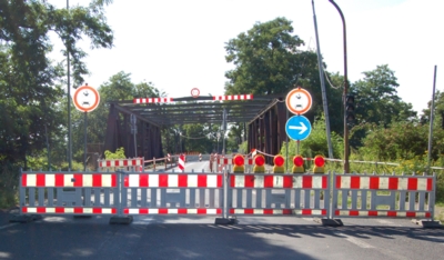 Brcke an der Clve  Moers hat berzockt!