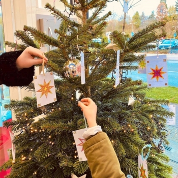 Wunschbaum-Glücksmomente für Heimkinder