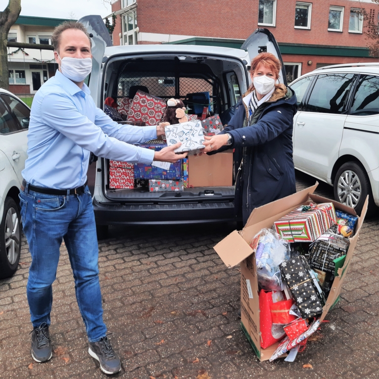 Ein frohes Fest und ein gesundes Neues Jahr!